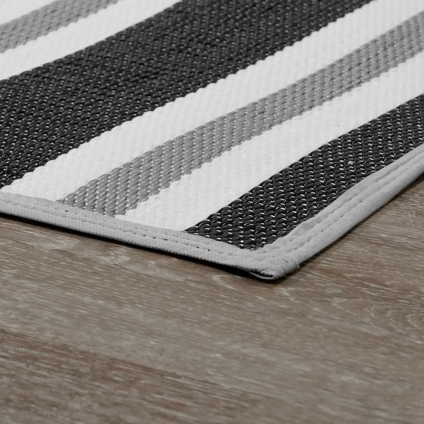 Outdoor Waterproof Reversible Rug For Patios And Camping