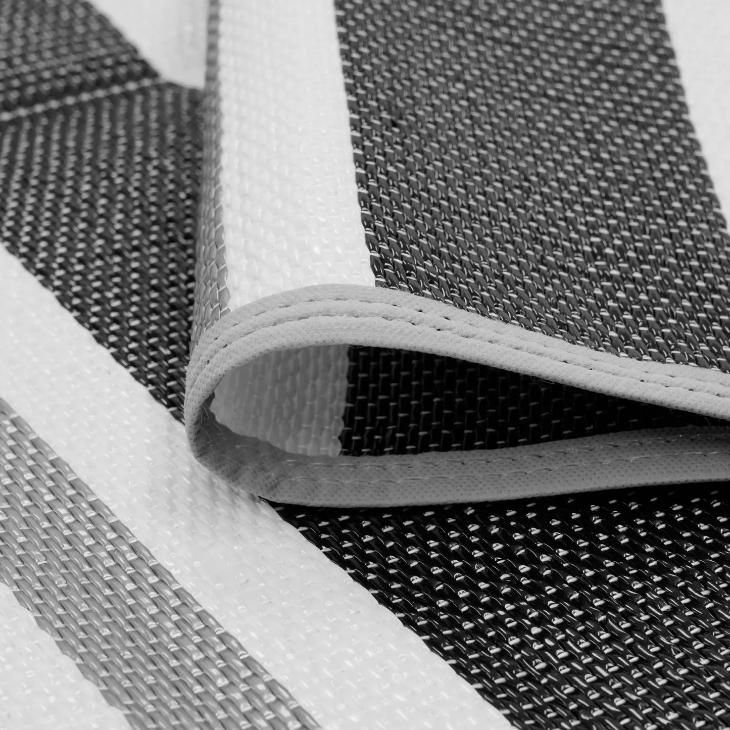 Outdoor Waterproof Reversible Rug For Patios And Camping